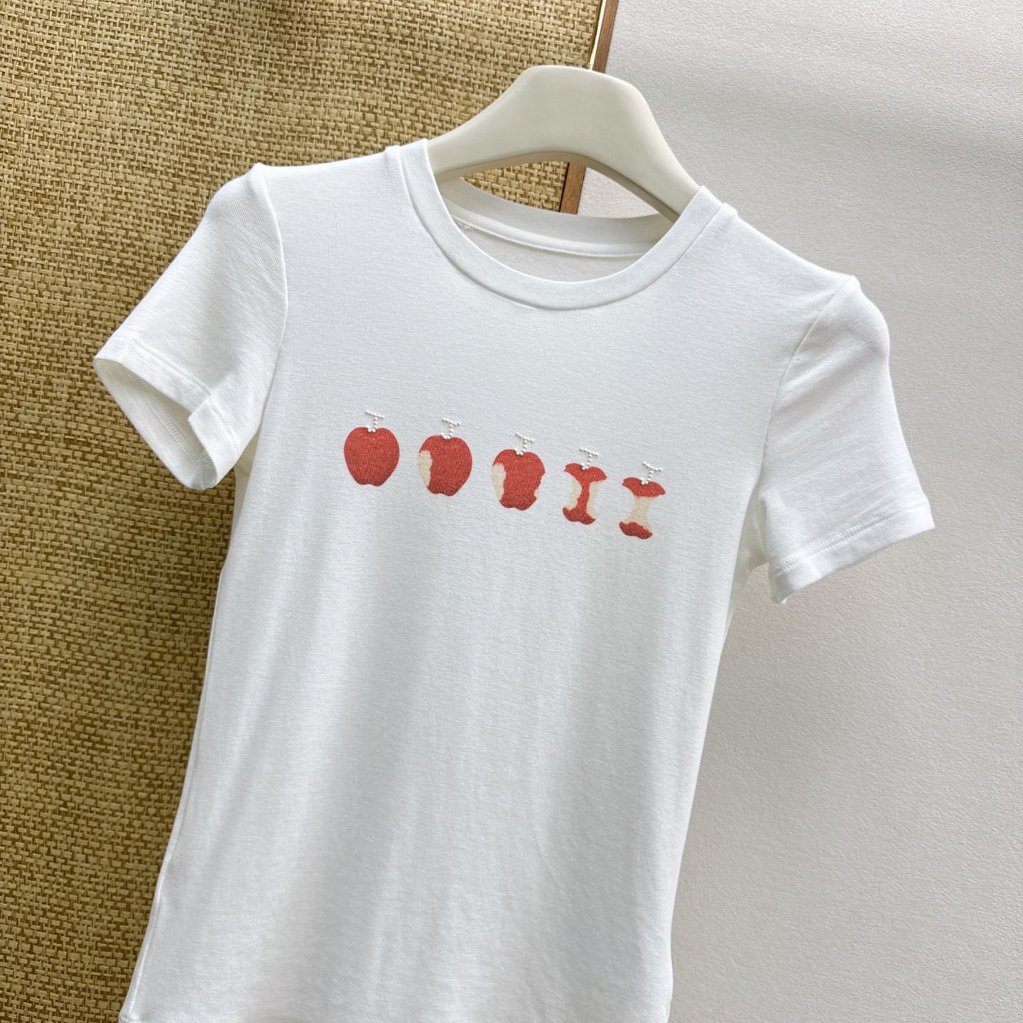 Women's short sleeves